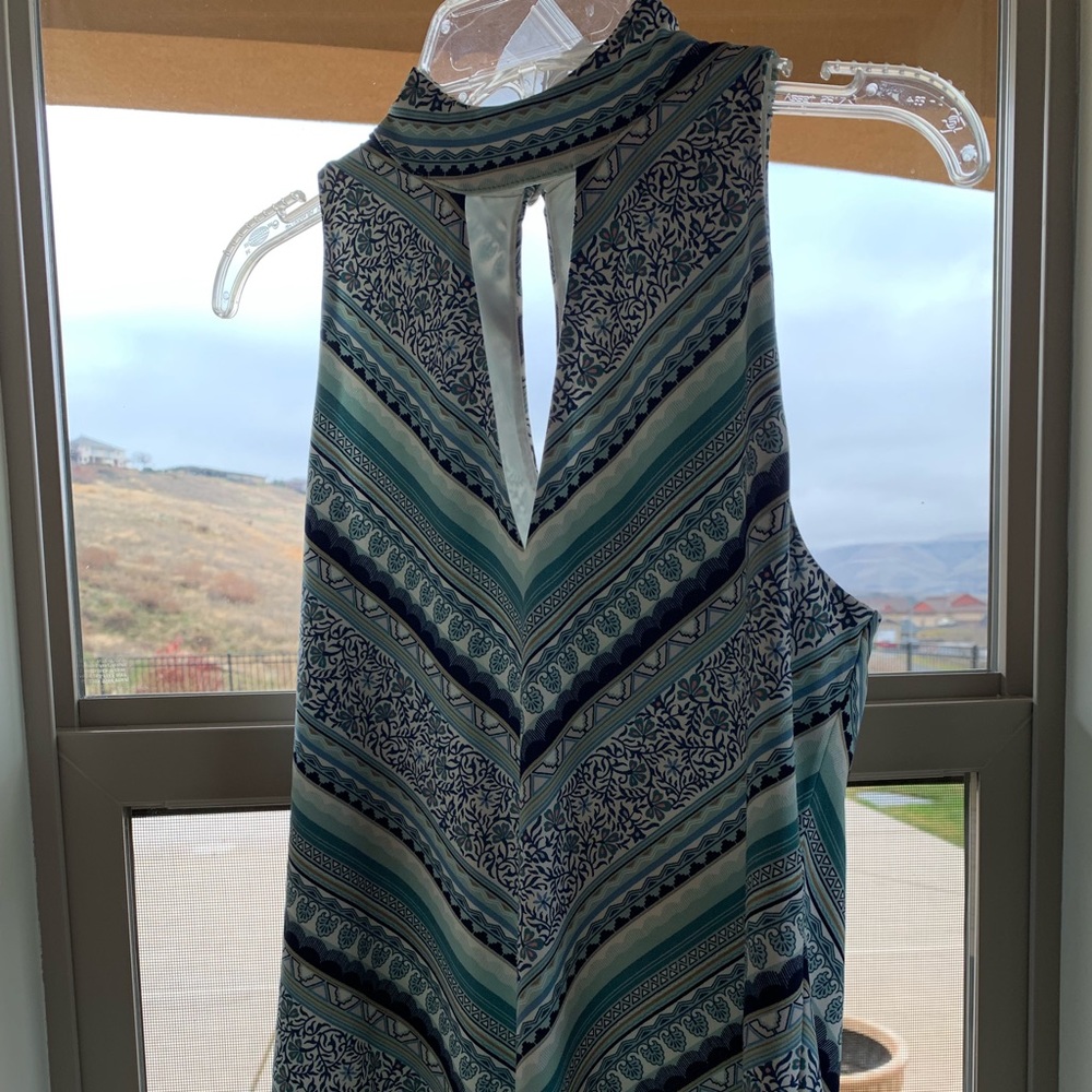 Chevron Tank - Picture 2 of 3